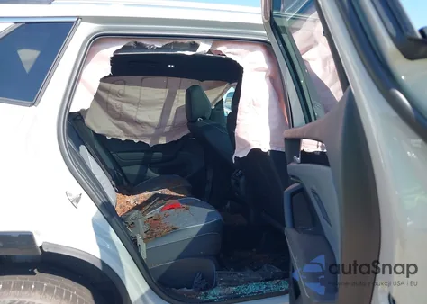 2025 Volkswagen Tiguan 2.0T Sel R-Line из США, поврежденный, VIN 3VVLR7RM8SM049157